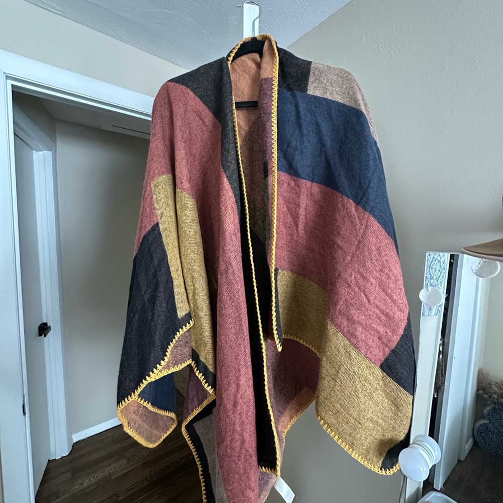 Colorful Geometric Patterned Shawl - Picture 2 of 4